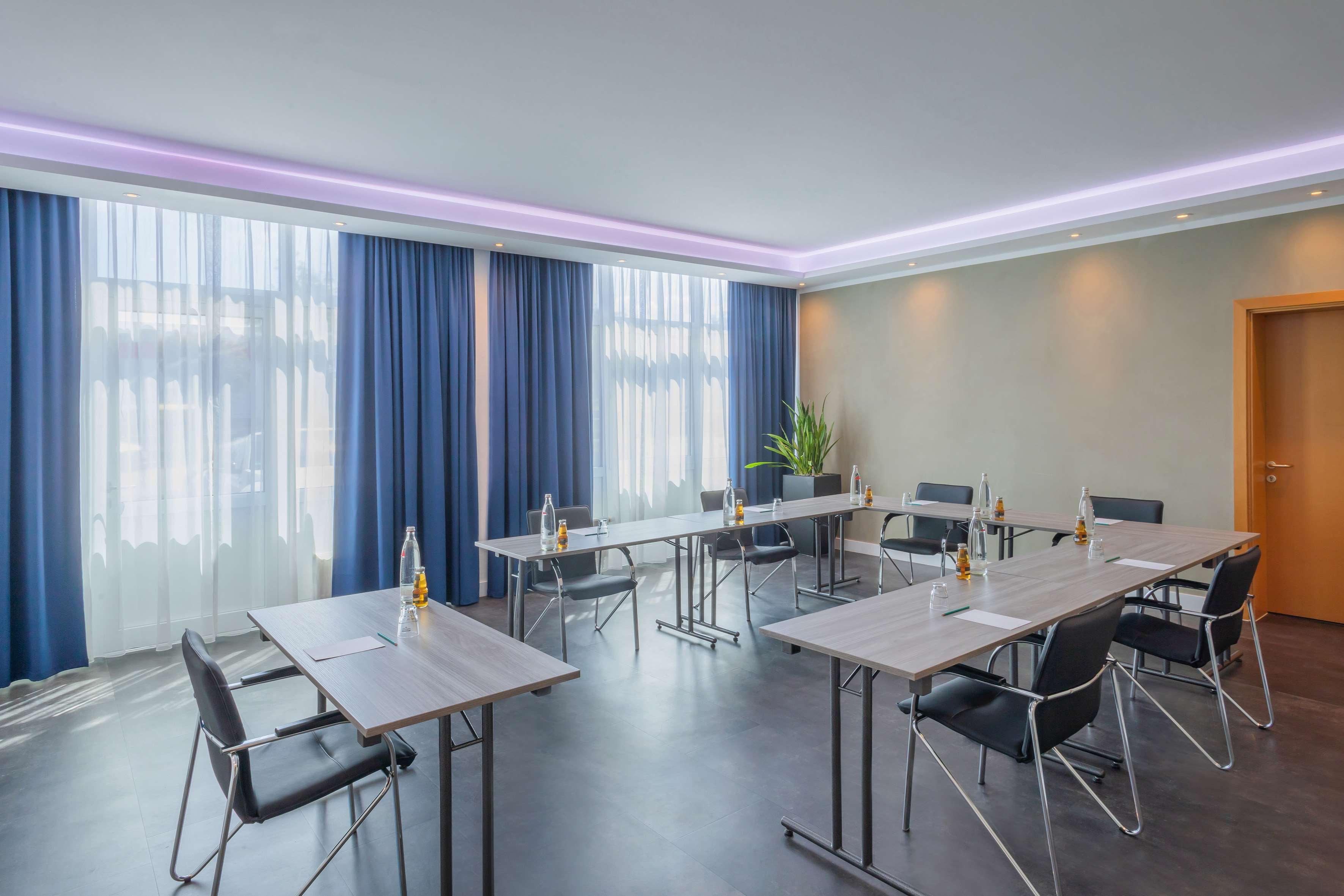 Oberhausen Neue Mitte Affiliated By Melia Hotel 4*